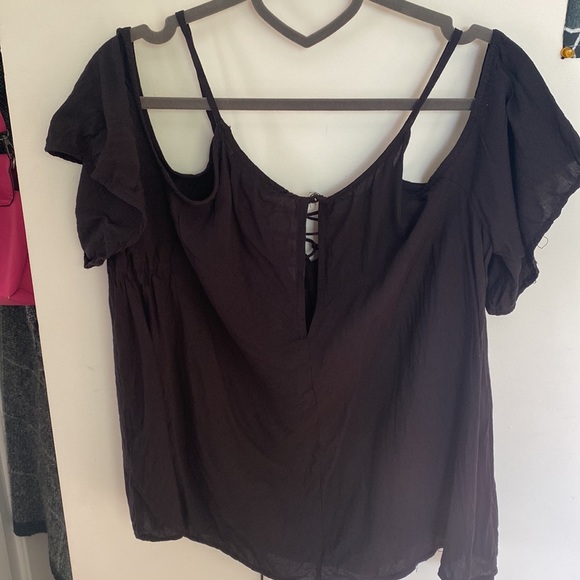 Forever21 Peekaboo Laced Blouse - Picture 4 of 4